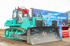 配合摸索“科技引领、绿色低碳、智能高效”的